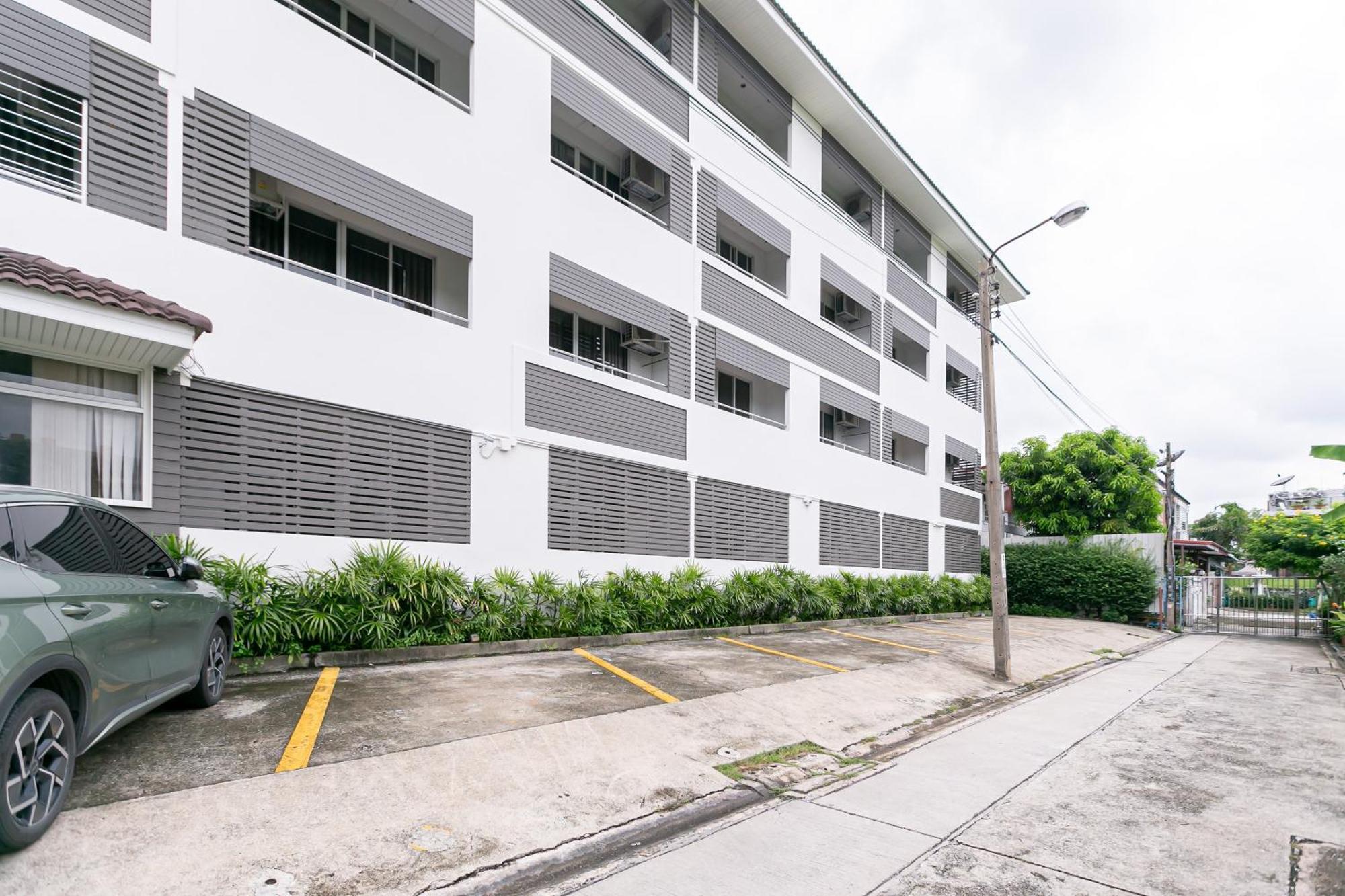 Ruan Plaisoi Apartment Bangkok Zewnętrze zdjęcie